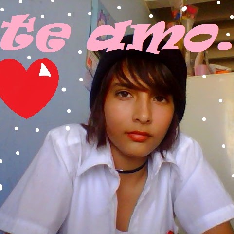 Julie Gomez Photo 15