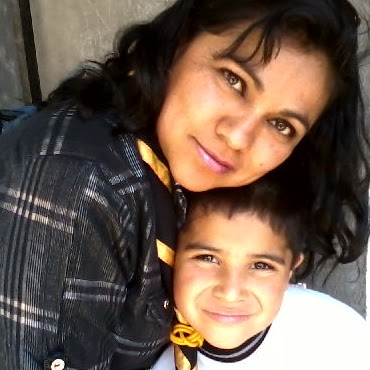 Claudia Robles Photo 15