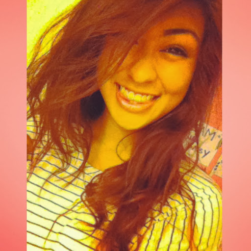 Alicia Munoz Photo 14