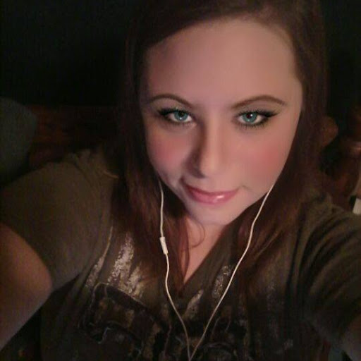 Ashley Mullins Photo 11