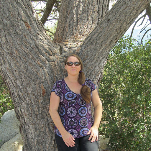 Sandy Alvarado Photo 9