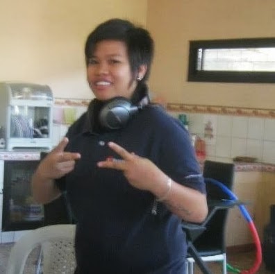 April Reyes Photo 12