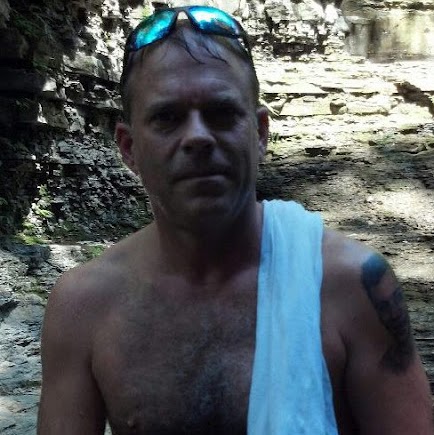 Thomas Halstead Photo 9