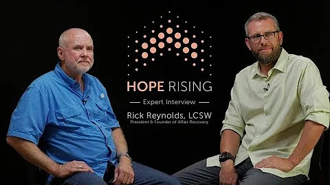 Hope Reynolds Photo 33