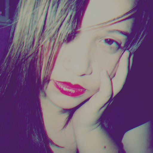 Caroline Torres Photo 16