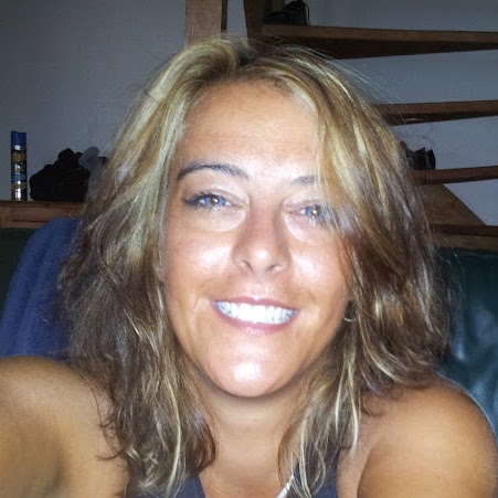 Theresa Ruiz Photo 14