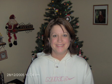 Michelle Reynolds Photo 21