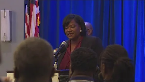 Keisha Burton Photo 25