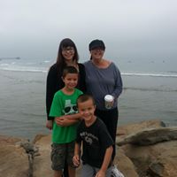 Karen Winger Photo 4