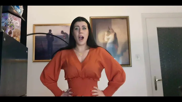 Laura Esposito Photo 34