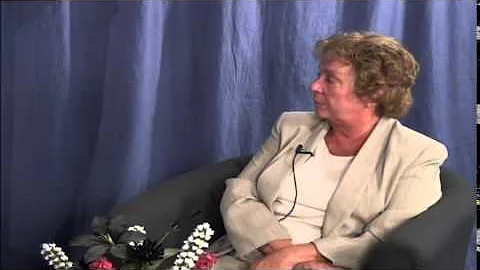 Carol Lawlor Photo 21