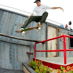 Antwan Brown Photo 12