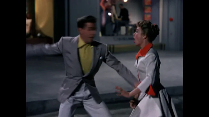 Ellen Gower Photo 9