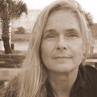 Teri Tompkins Photo 1