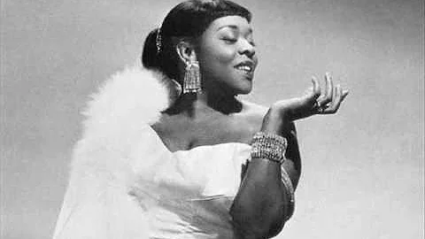 Dinah Stephens Photo 17
