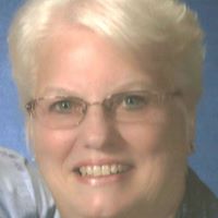 Diana Lang Photo 6
