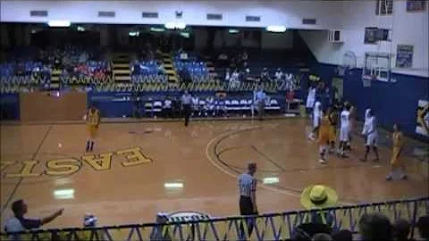 Derrick Frye Photo 25