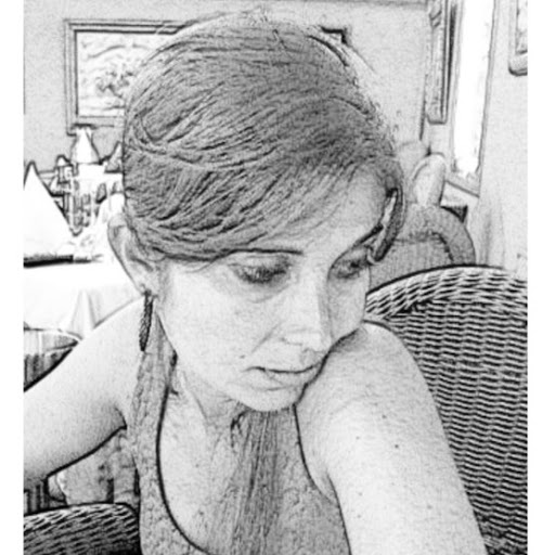 Manuela Rodriguez Photo 10