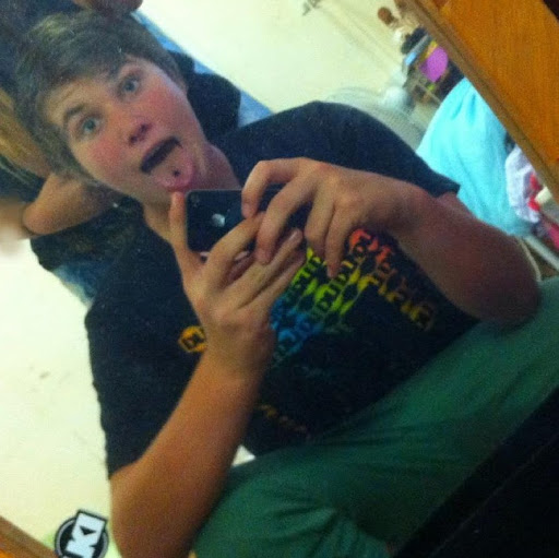 Ethan Oliver Photo 12