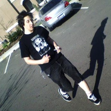 Daniel Ambriz Photo 10
