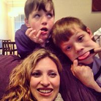 Sara Hebert Photo 4