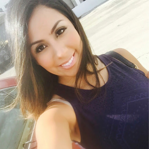 Michelle Cisneros Photo 9