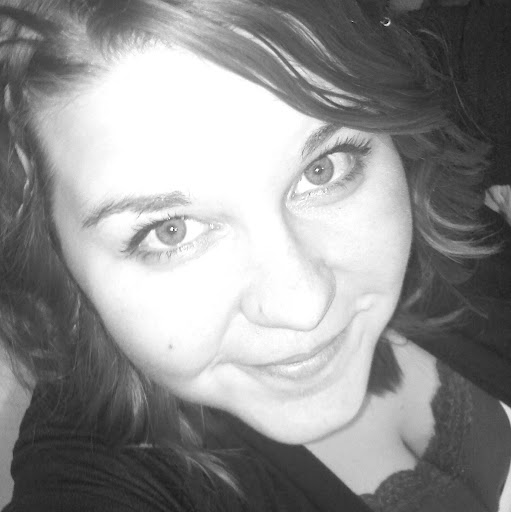 Samantha Bishop Photo 10