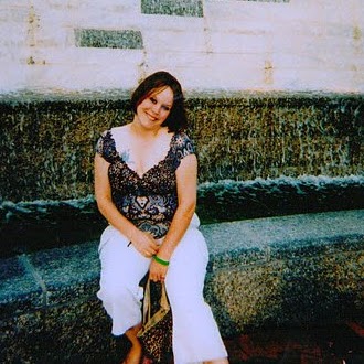 Anna Powell Photo 17