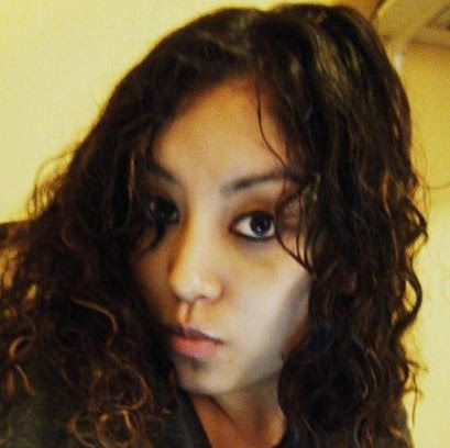 Ana Zuniga Photo 10