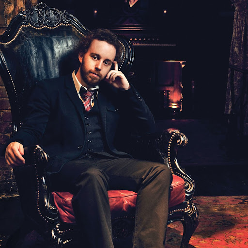 Alexander Burke Photo 13