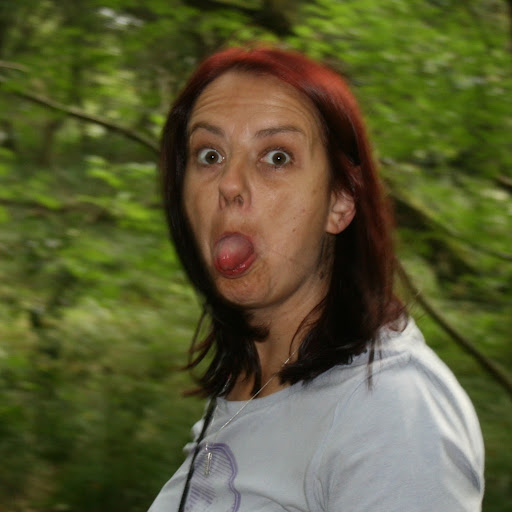 Emma Carter Photo 13