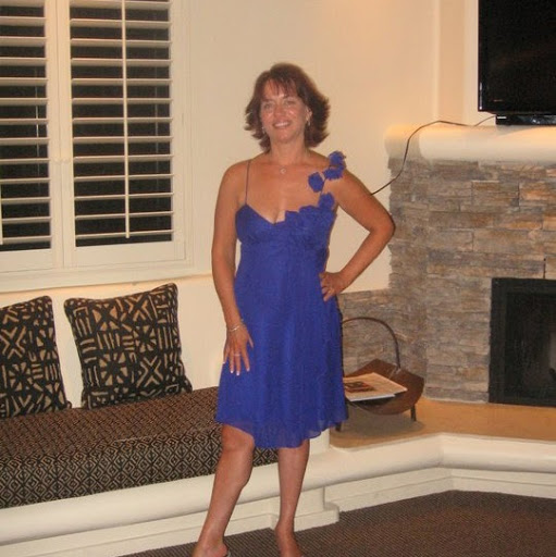 Lisa Schuster Photo 15