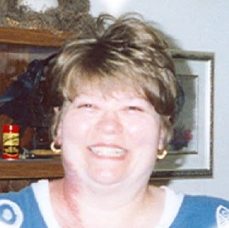 Linda Irwin Photo 16