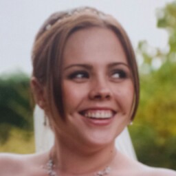 Lauren Leighton Photo 3
