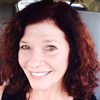 Melanie Long Photo 7