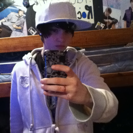 Austin Pearce Photo 12