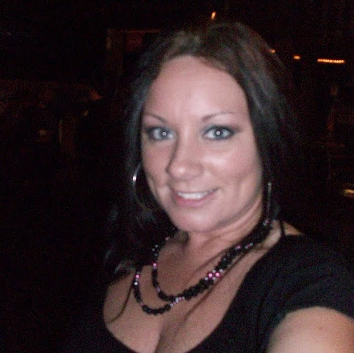 Holly Hendricks Photo 11