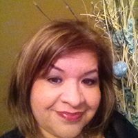 Janie Fuentes Photo 4