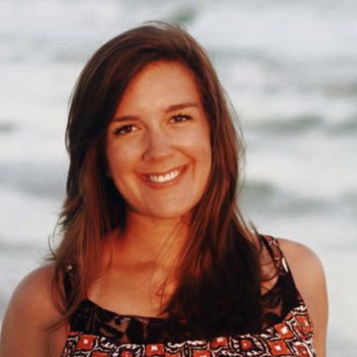 Lindsey Henson Photo 10