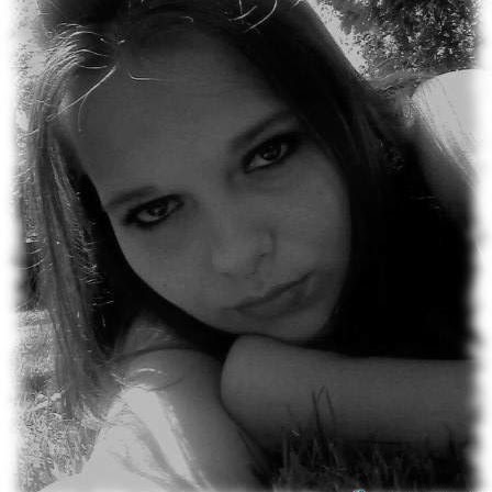 Jessica Voss Photo 10