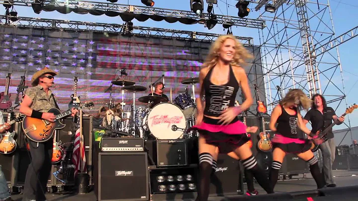 Cindy Nugent Photo 22