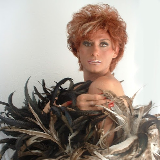Terri Fox Photo 10