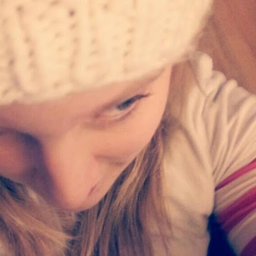 Kate Rushton Photo 13