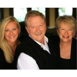 Kelly Littleton Photo 13