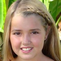 Lucia Clark Photo 4