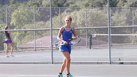 Nicole Kempton Photo 9