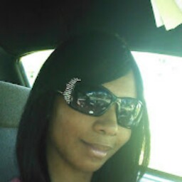 Jasmine Holmes Photo 14