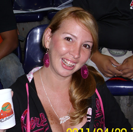 Nadine Lopez Photo 9