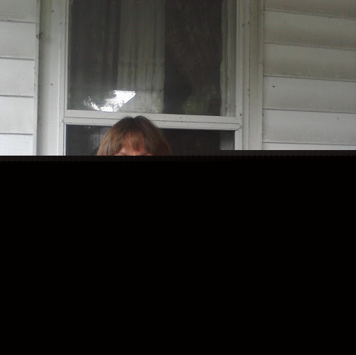 Melanie Bridges Photo 9