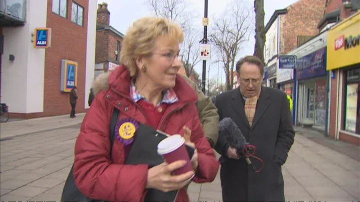 Christine Hamilton Photo 27